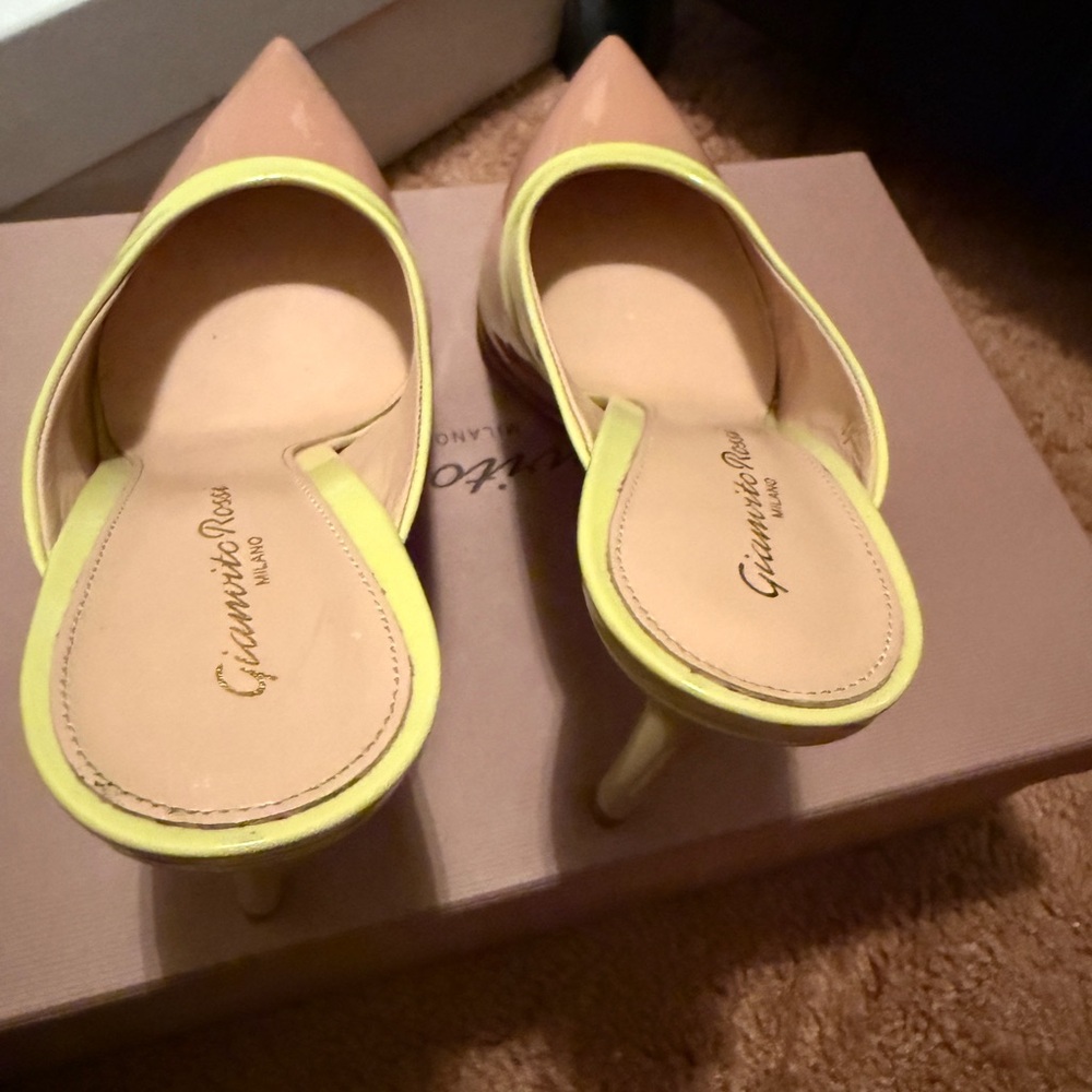 Gianvito Rossi Beige and Yellow Patent Pumps - EU39 - Picture 2 of 6